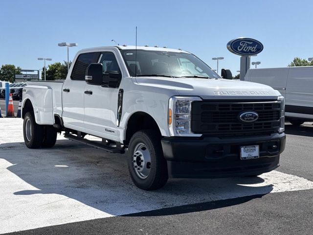 2026 Ford Super Duty F-350 DRW XL