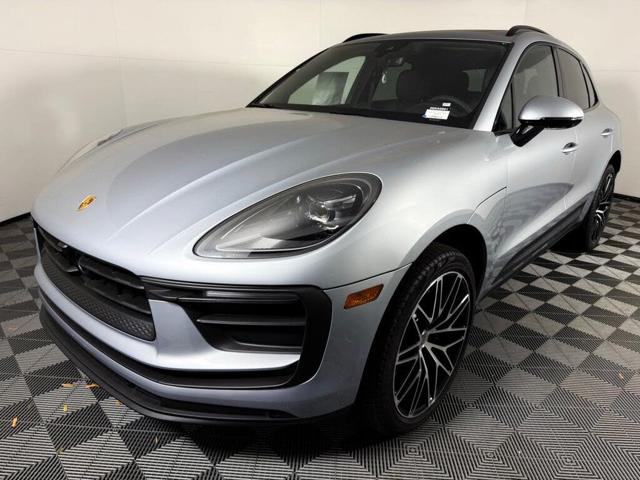2026 Porsche Macan AWD