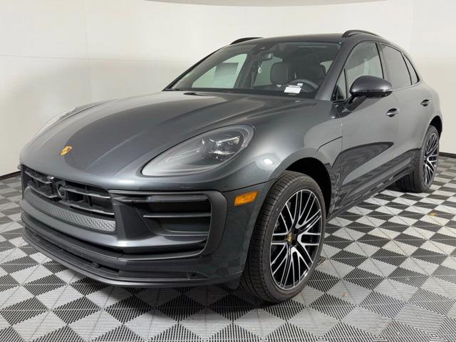 2026 Porsche Macan AWD