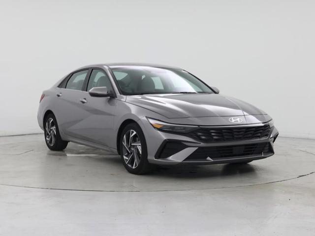 2025 Hyundai Elantra Limited FWD