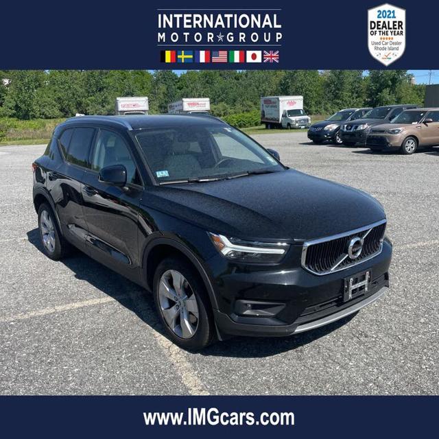 2021 Volvo XC40 T5 Momentum AWD
