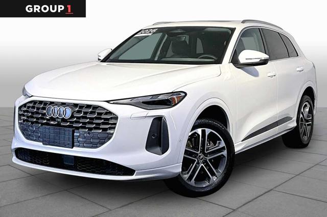 2025 Audi Q5 quattro Premium TFSI