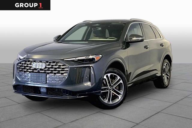 2025 Audi Q5 quattro Premium TFSI