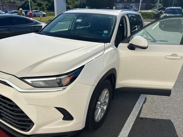 2024 Toyota Grand Highlander XLE AWD