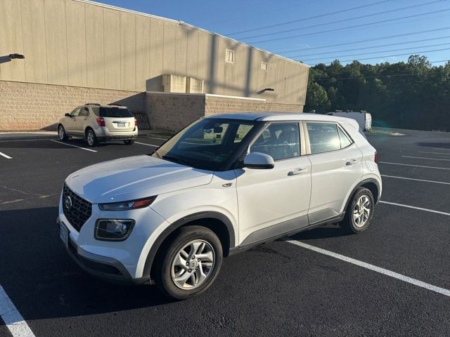 2021 Hyundai Venue SE FWD