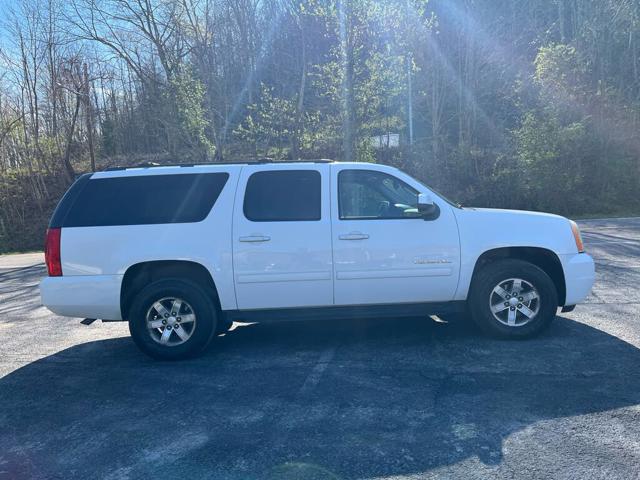 2011 GMC Yukon XL SLE 4WD