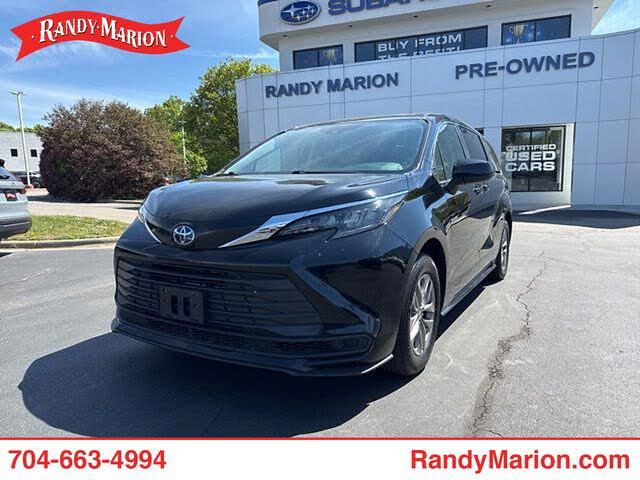 2024 Toyota Sienna LE 8-Passenger FWD