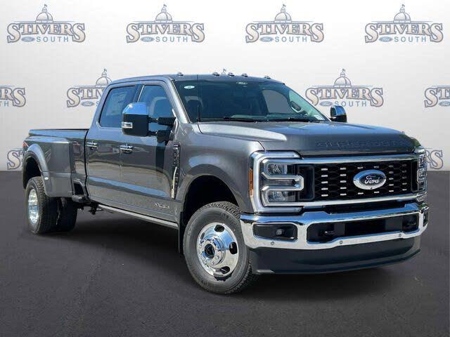 2026 Ford Super Duty F-350 DRW Lariat