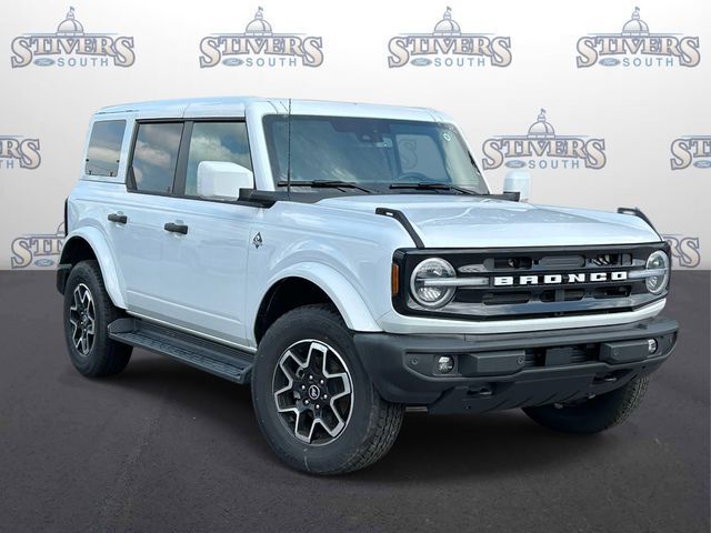 2026 Ford Bronco Outer Banks 4-Door 4WD