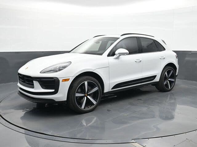 2025 Porsche Macan AWD
