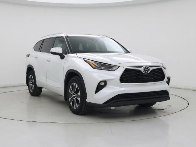 2022 Toyota Highlander XLE AWD