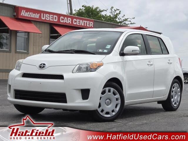 2014 Scion xD Base