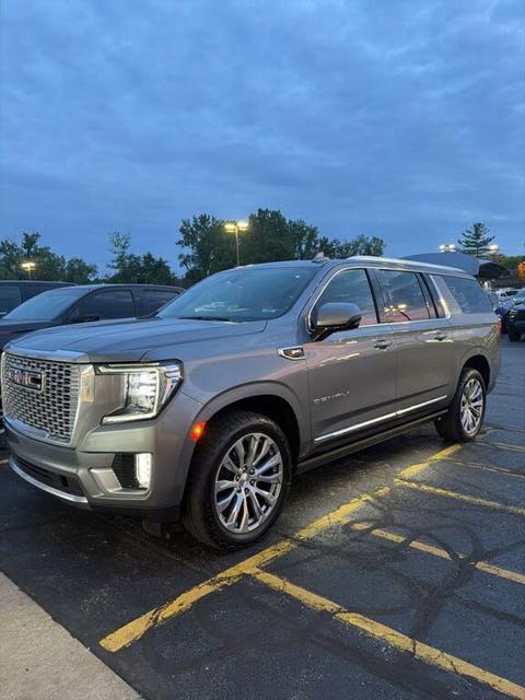 2022 GMC Yukon XL Denali 4WD