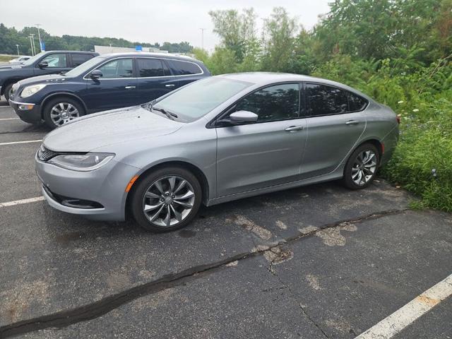 2015 Chrysler 200 S
