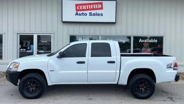 2006 Mitsubishi Raider Duro Cross