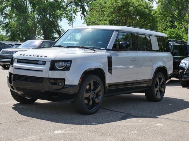 2026 Land Rover Defender 130 P400 X-Dynamic SE AWD
