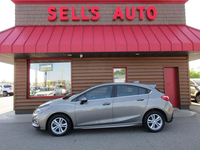 2017 Chevrolet Cruze LT Hatchback FWD