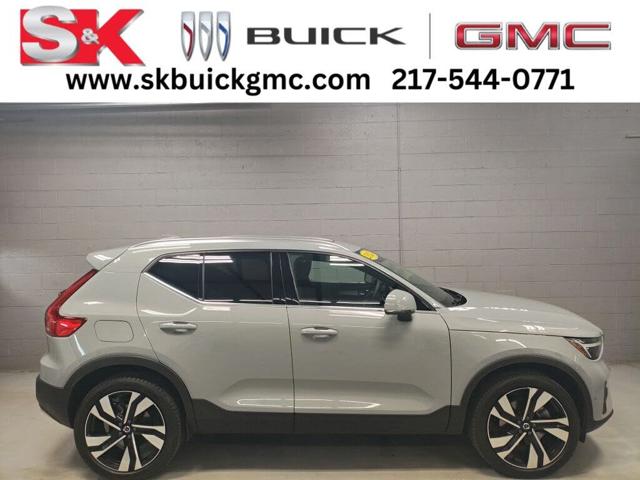 2024 Volvo XC40 B5 Ultimate Bright Theme AWD