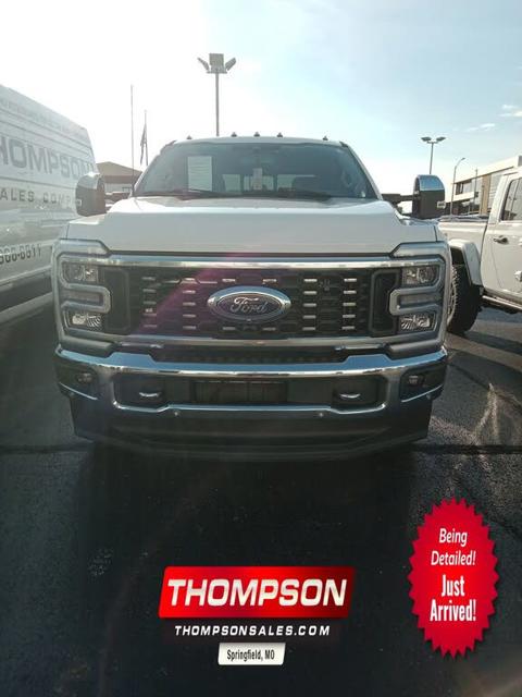 2024 Ford Super Duty F-350 DRW Lariat