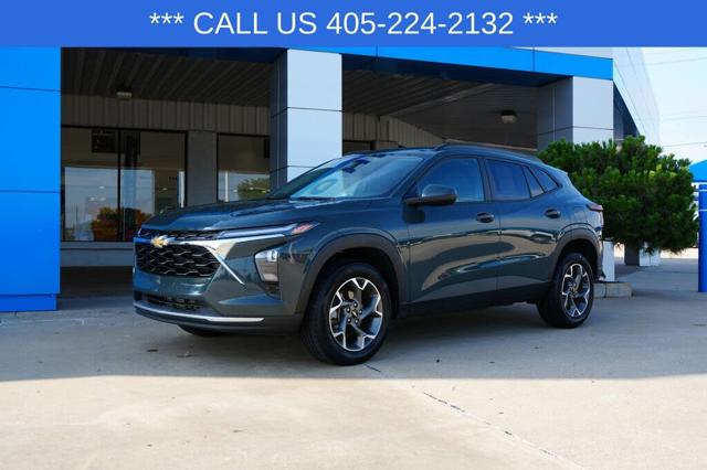 2025 Chevrolet Trax LT FWD
