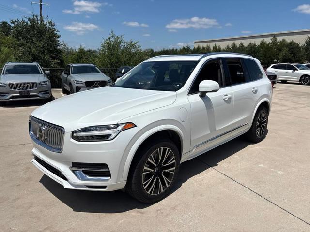2023 Volvo XC90 Recharge T8 Core Bright Theme