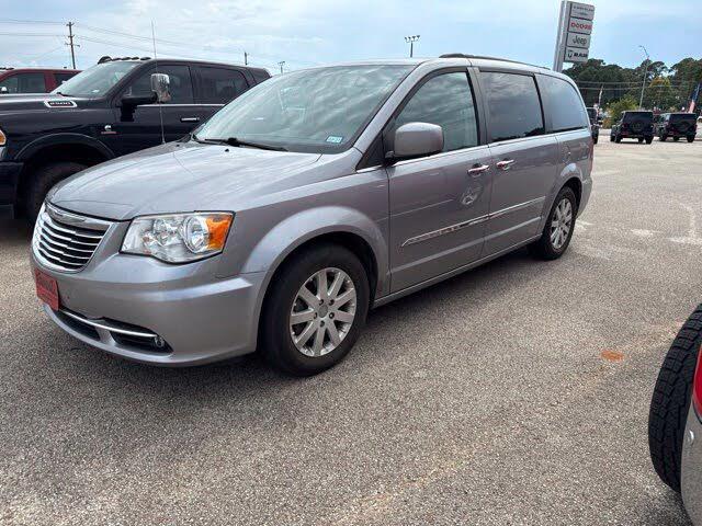 2016 Chrysler Town and Country Touring