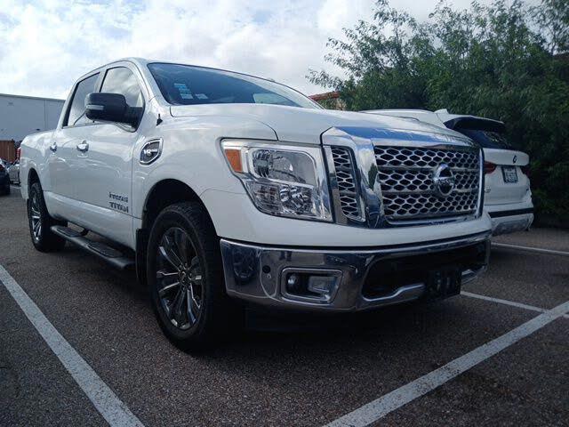 2017 Nissan Titan SV