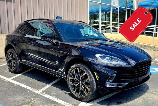 2022 Aston Martin DBX Base
