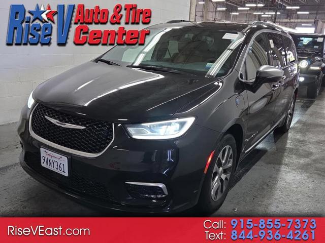 2023 Chrysler Pacifica Hybrid Pinnacle