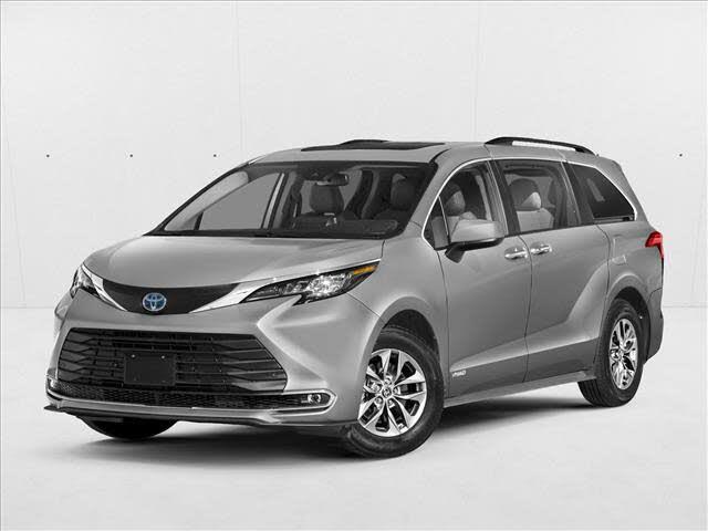2023 Toyota Sienna XLE 7-Passenger FWD