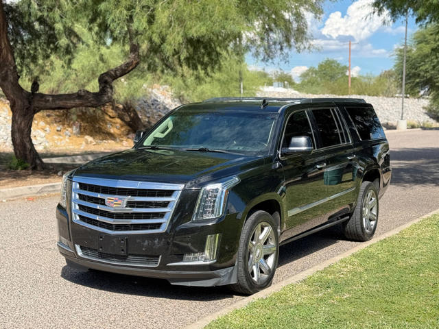 2019 Cadillac Escalade ESV Luxury RWD