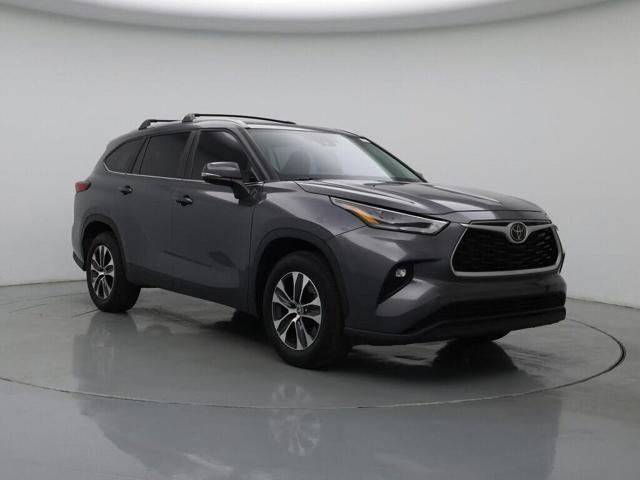 2023 Toyota Highlander XLE FWD