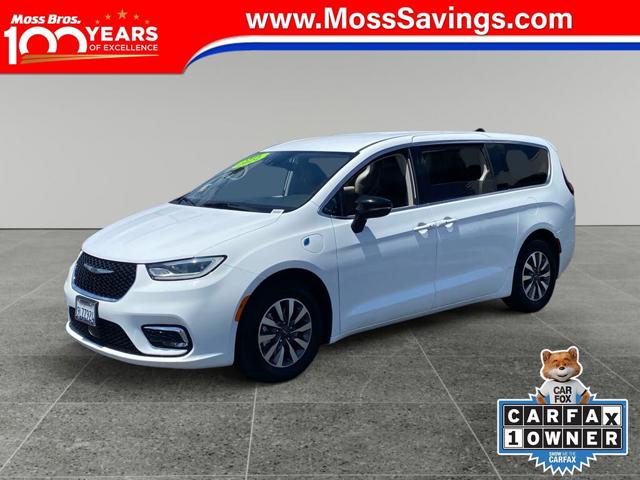 2024 Chrysler Pacifica Hybrid Select