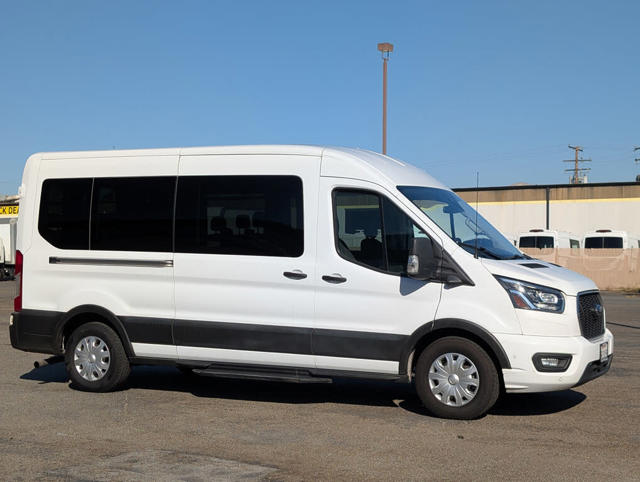 2023 Ford Transit Passenger Wagon 350 XLT Medium Roof LB RWD