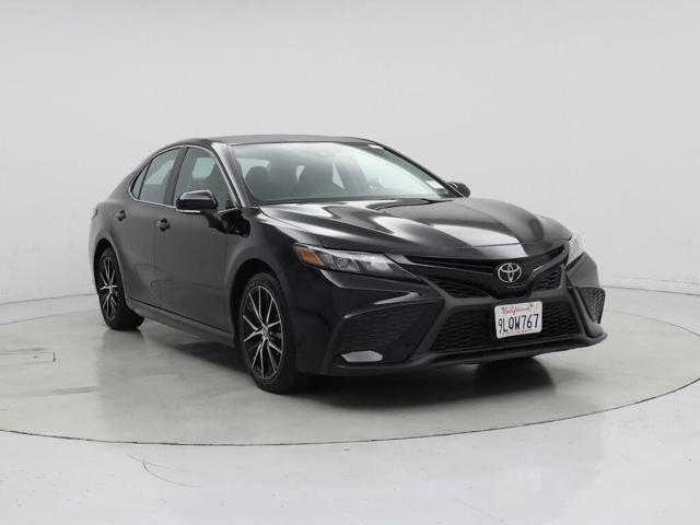 2024 Toyota Camry SE FWD
