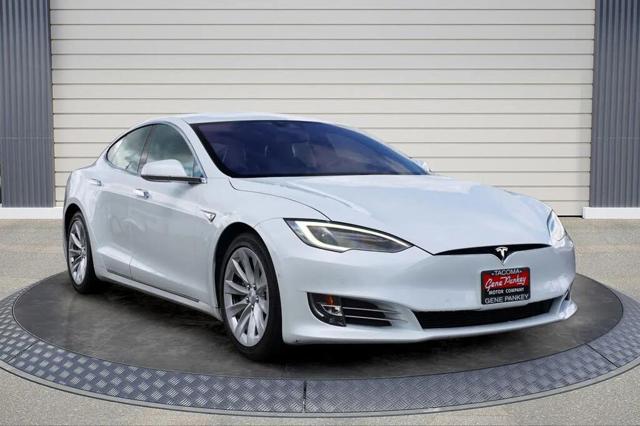 2016 Tesla Model S 90D