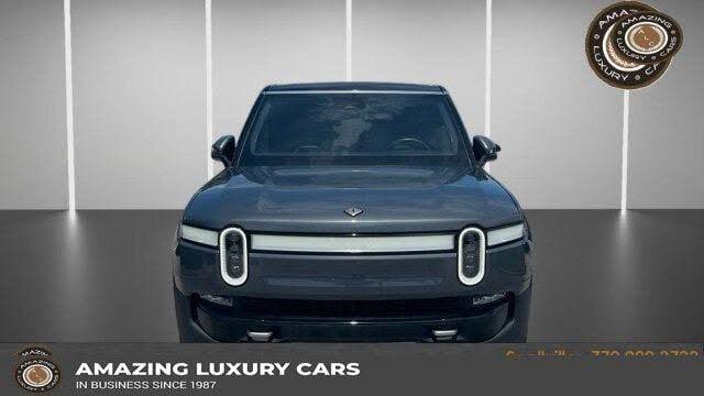 2024 Rivian R1S Adventure