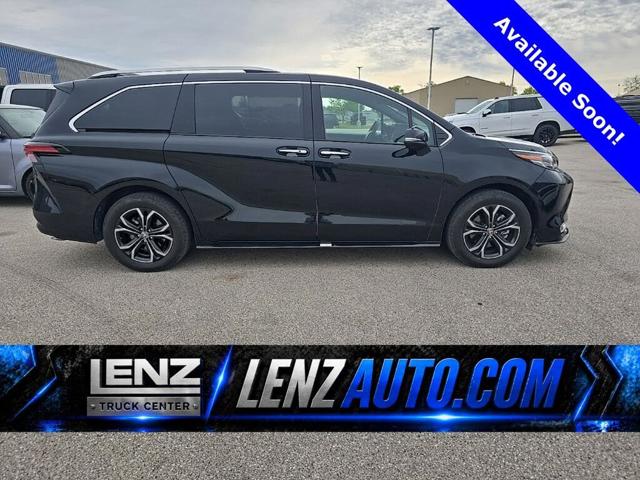 2025 Toyota Sienna Platinum 7-Passenger AWD