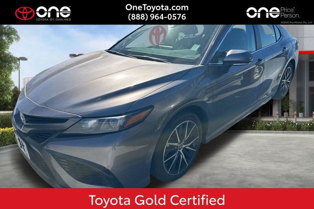 2024 Toyota Camry Hybrid SE
