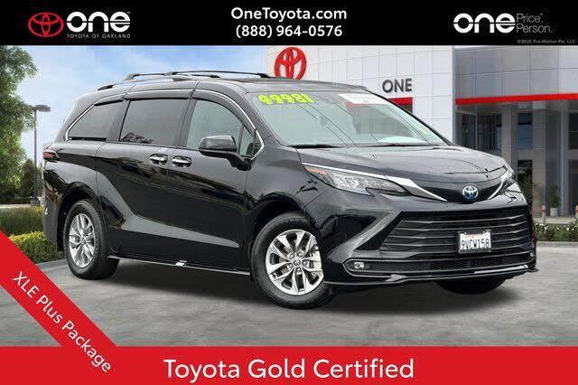 2025 Toyota Sienna XLE 7-Passenger
