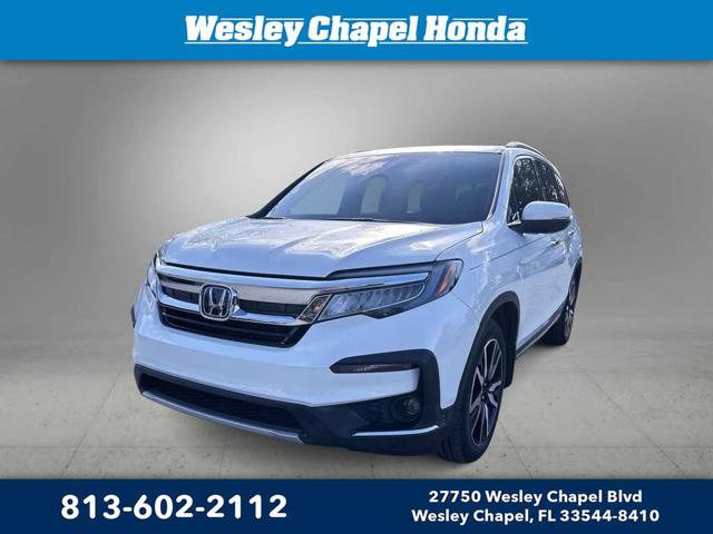2022 Honda Pilot Touring FWD with Rear Captain'