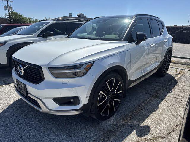 2021 Volvo XC40 T5 R-Design AWD