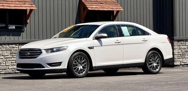 2013 Ford Taurus SEL