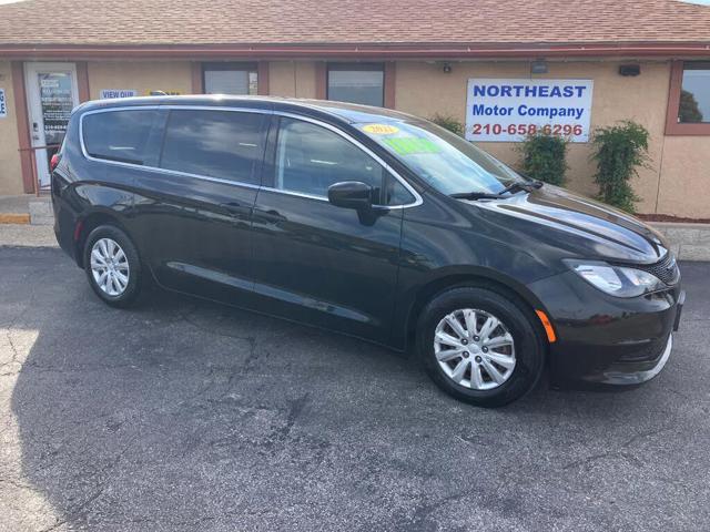 2021 Chrysler Voyager L