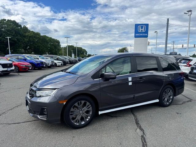 2026 Honda Odyssey Touring FWD