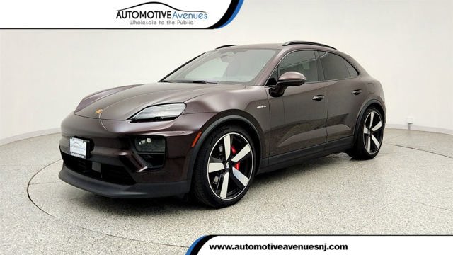 2025 Porsche Macan AWD