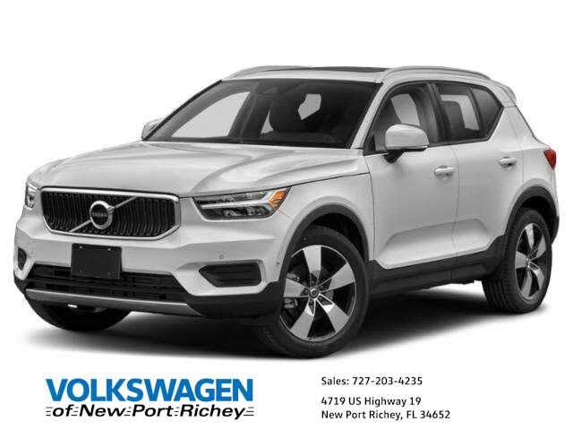 2020 Volvo XC40 T5 Momentum AWD