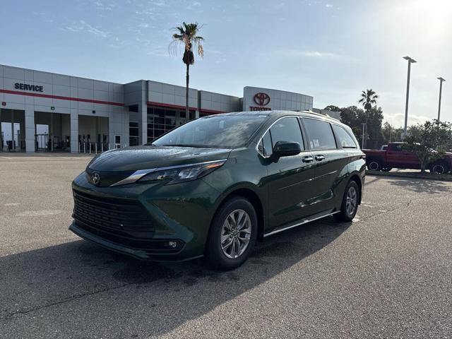 2026 Toyota Sienna XLE 8-Passenger FWD