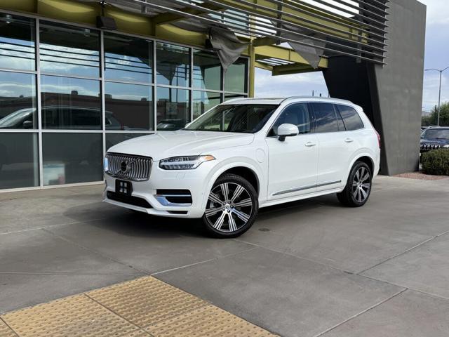 2024 Volvo XC90 Recharge T8 Ultimate Bright Theme 7P