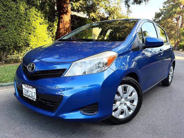 2013 Toyota Yaris LE 2dr Hatchback